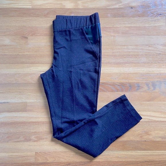 Amanda Green Patterned Pants - Picture 1 of 5